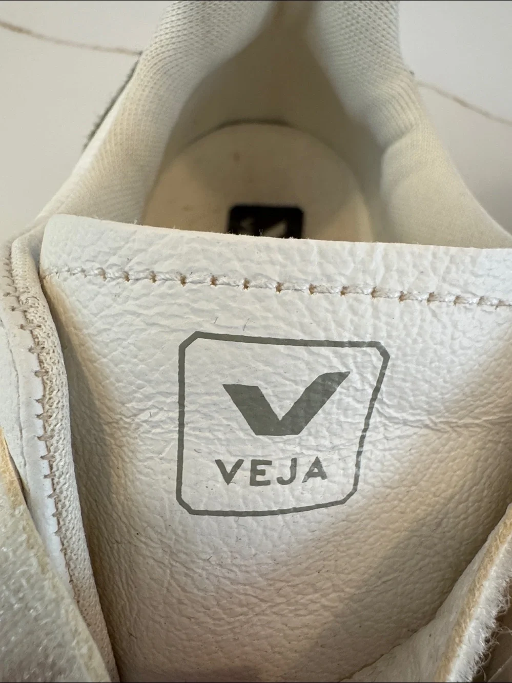 Veja Kids Velcro Sneakers in Cream and Green